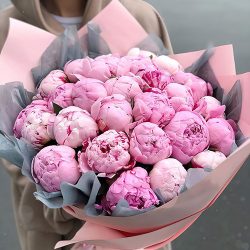 Фото товара 25 розовых пионов